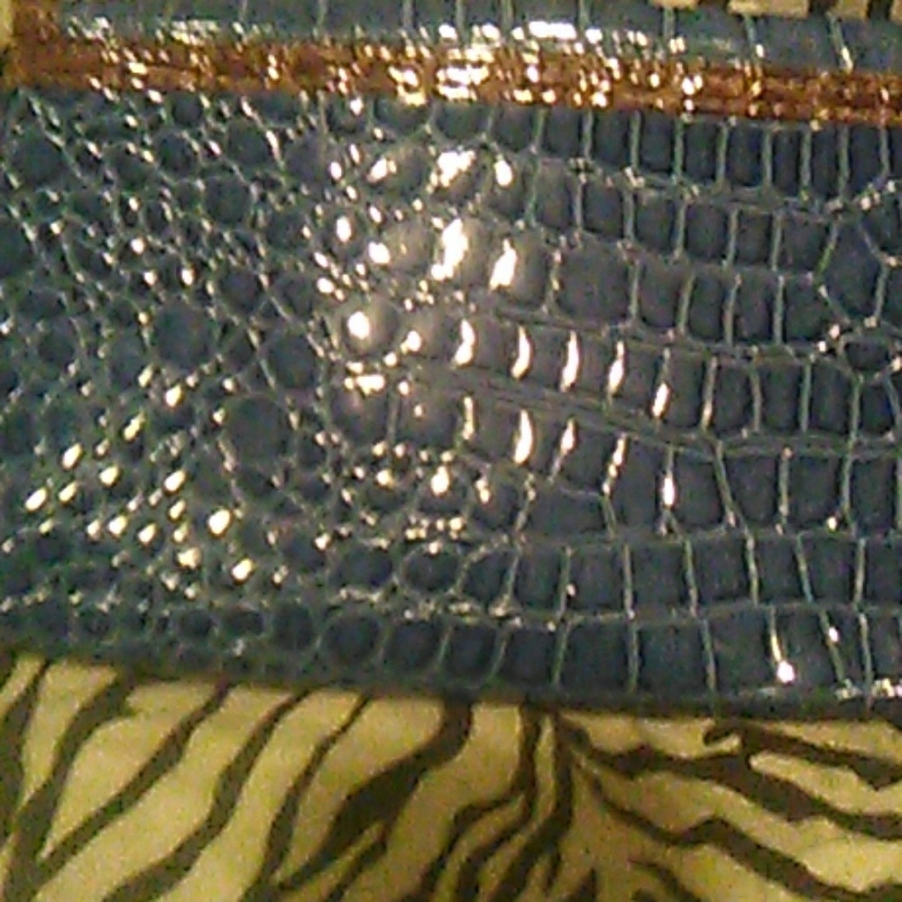 Bag - Picture 2 of 3